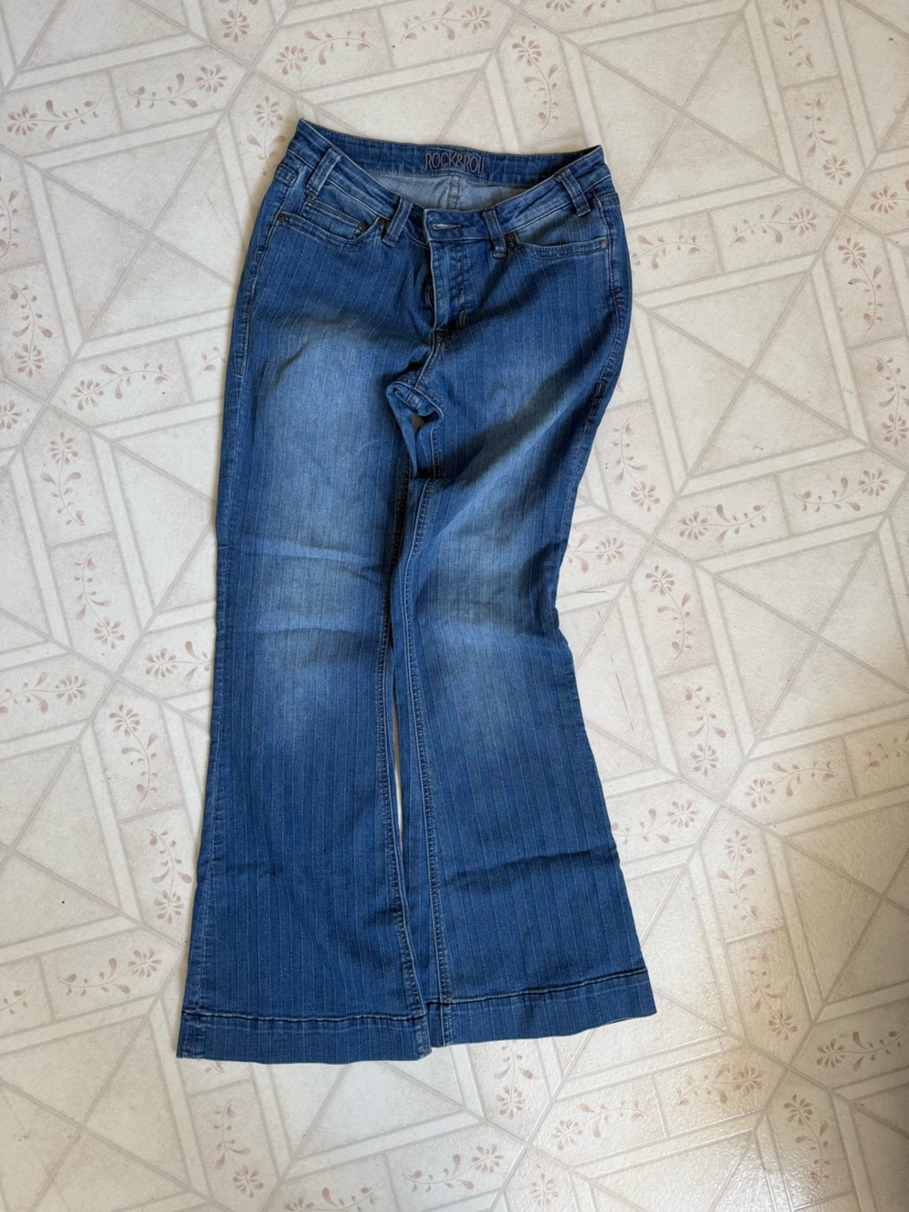 Rock & Roll Cowgirl pinstripe flare jeans 30x34